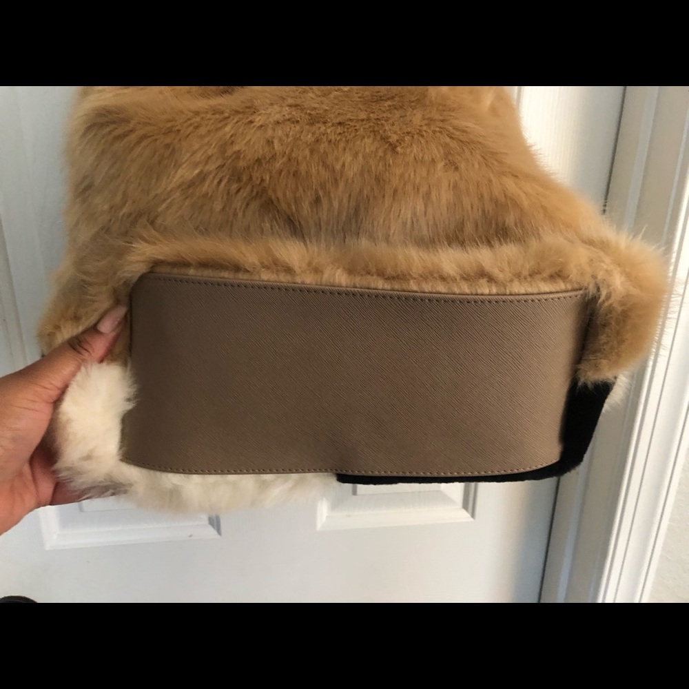 Purse - Picture 2 of 4